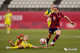 更展现了巴 更展现了巴